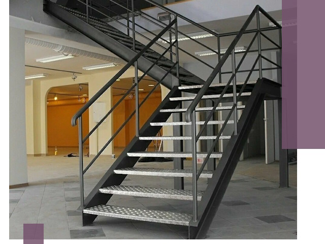 Лестницы для офиса в Сосновоборске: изготовление, монтаж, демонтаж