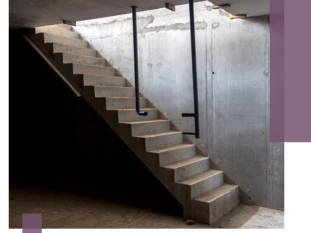 Изготовление и монтаж лестниц в подвале в Сосновоборске