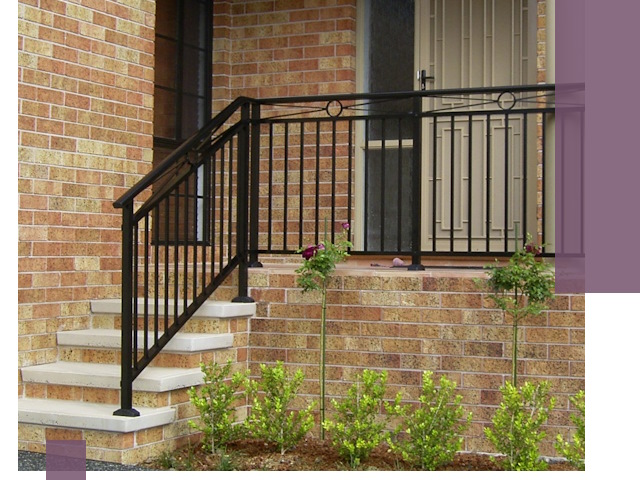 Уличные перила из металла под ключ в Сосновоборске