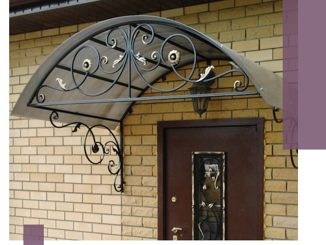 Изготовление козырьков из металла под ключ в Сосновоборске