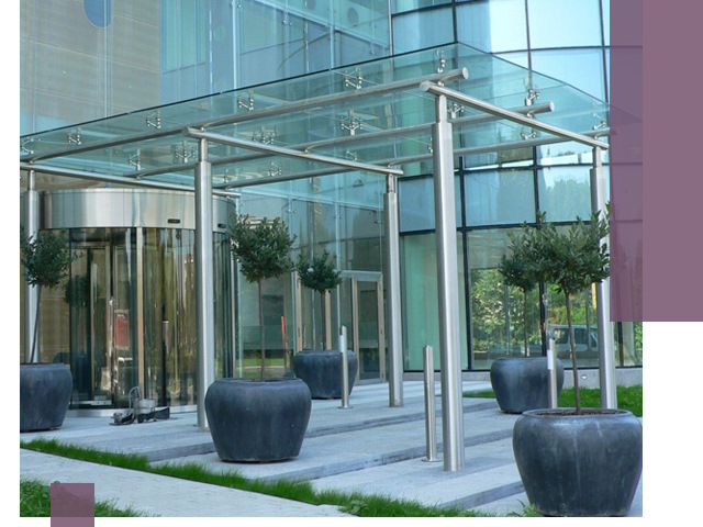 Навесы из стекла на заказ в Сосновоборске — монтаж и установка