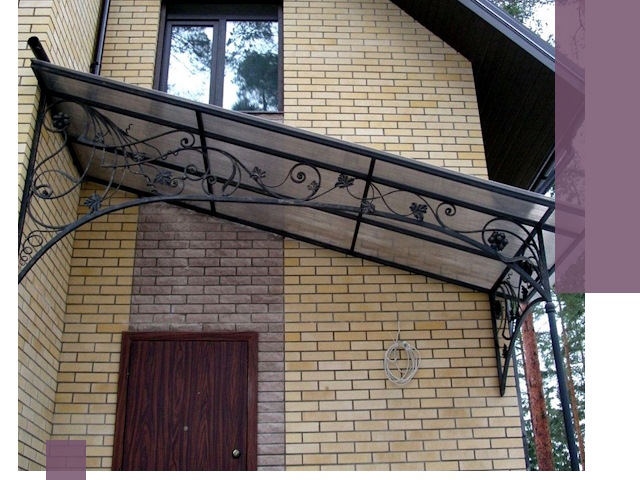 Односкатные козырьки из металла под ключ в Сосновоборске