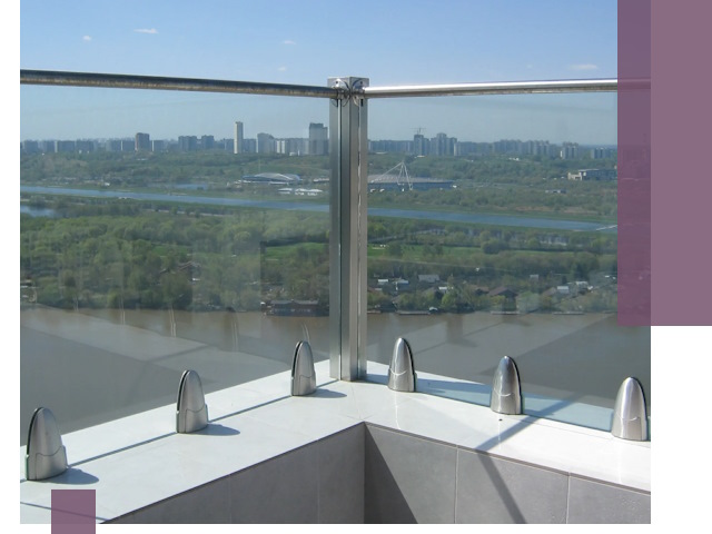 Стеклянные парапеты премиум класса в Сосновоборске для домов и бизнесов